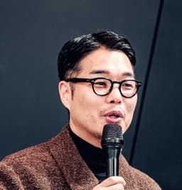 담임목사 김영민